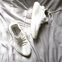 双11预告、历史低价:Adidas Yeezy 350 Boost V2纯白配色侃爷椰子跑鞋 CP9366