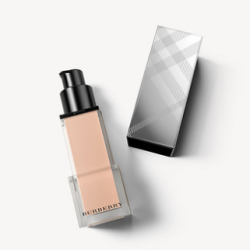 BURBERRY 博柏利 丝柔亮彩粉底液 30ml #20 Ochre