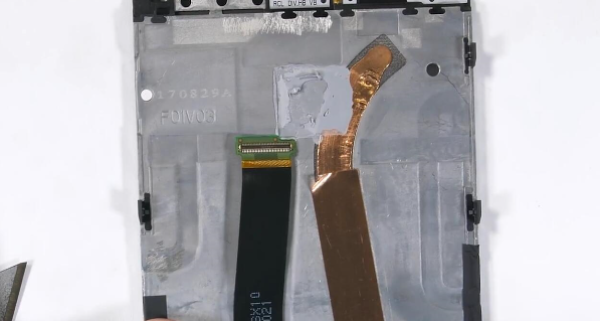 好物速报:雷蛇手机 --边框真的不来一串RGB灯