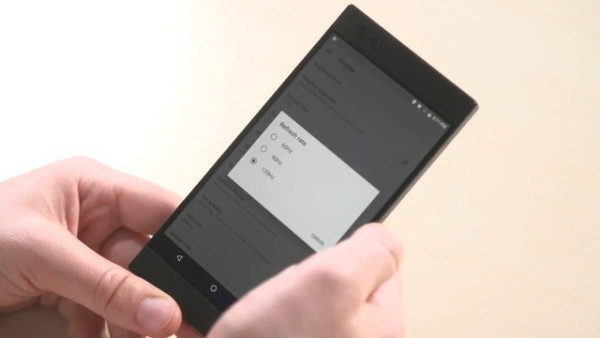 好物速报:雷蛇手机 --边框真的不来一串RGB灯