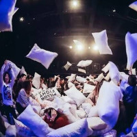 嗨爆圣诞夜:带上武器，释放一整年的不满情绪