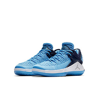 AIR JORDAN XXXII LOW BG 大童篮球鞋