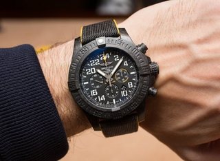 BREITLING 百年灵 Avenger Hurricane 复仇者飓风 XB0170E4-BF29 男士航空机械腕表