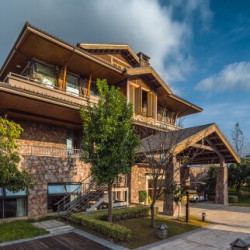 千岛湖温馨岛蝶来度假酒店 10-12人年夜饭+豪华湖景房*2间*1晚