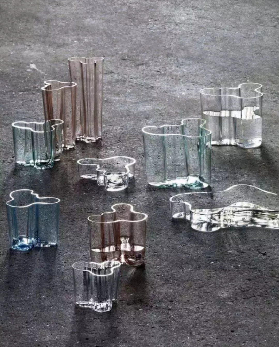 房子不应该跪着住，家具不应该跪着用 | 再谈阿尔托
