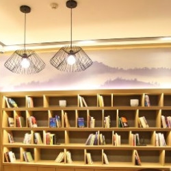 四川成都 武侯祠亚朵酒店 高级双床/大床房1晚住宿（赠三顾园小吃套餐）