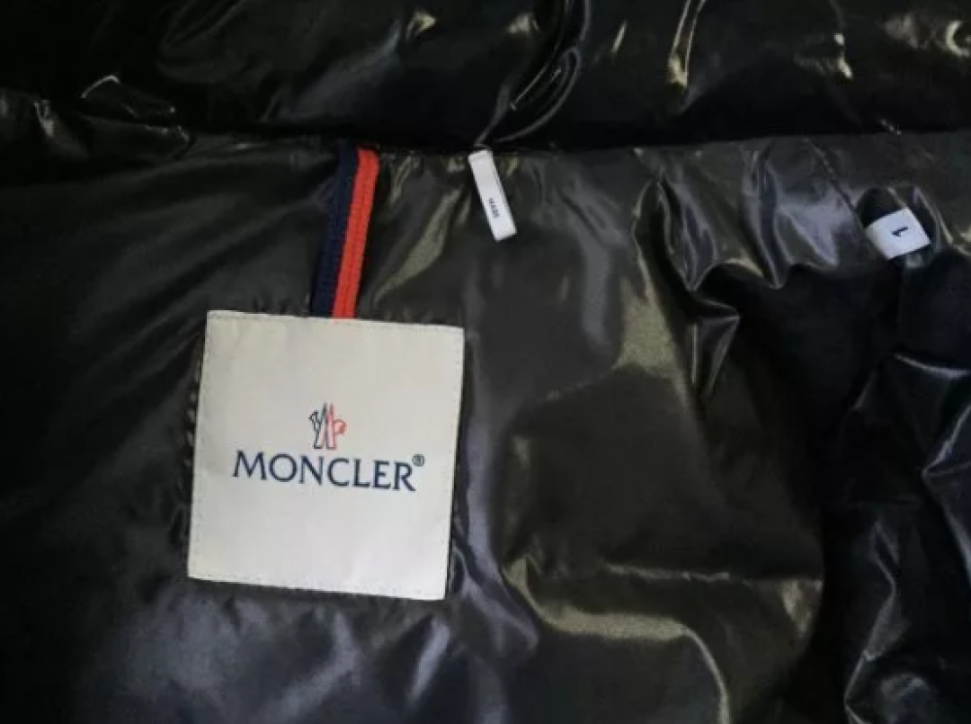 正品高仿分不清?加鹅 Moncler真假辨别小经验