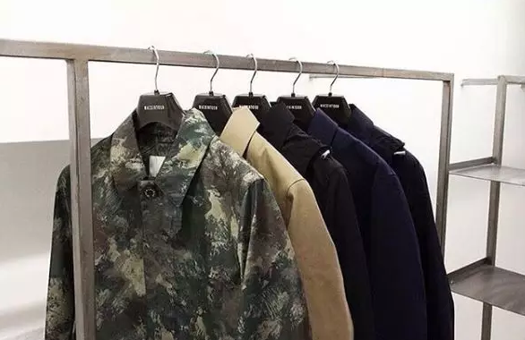 除了Burberry 你还有这些风衣牌子可以选