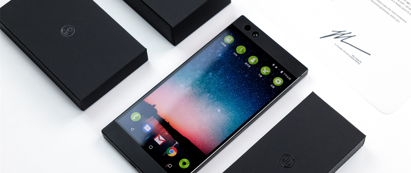 来自灯厂的信仰:razer phone 雷蛇手机,可惜它没灯