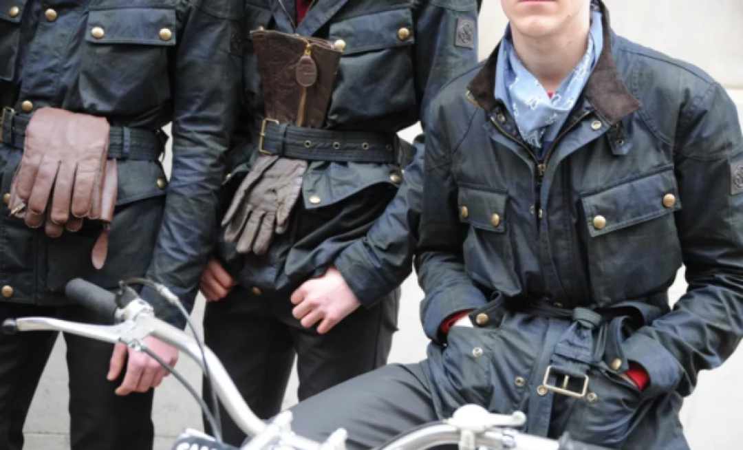 如果非要介绍一个跟Barbour差不多的牌子 我只会想到「Belstaff」