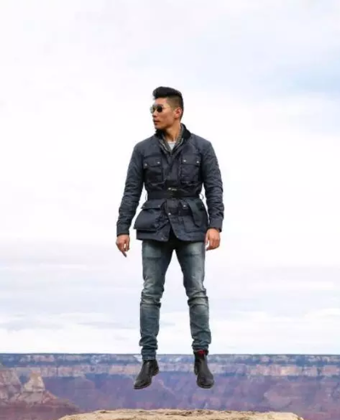 如果非要介绍一个跟Barbour差不多的牌子 我只会想到「Belstaff」