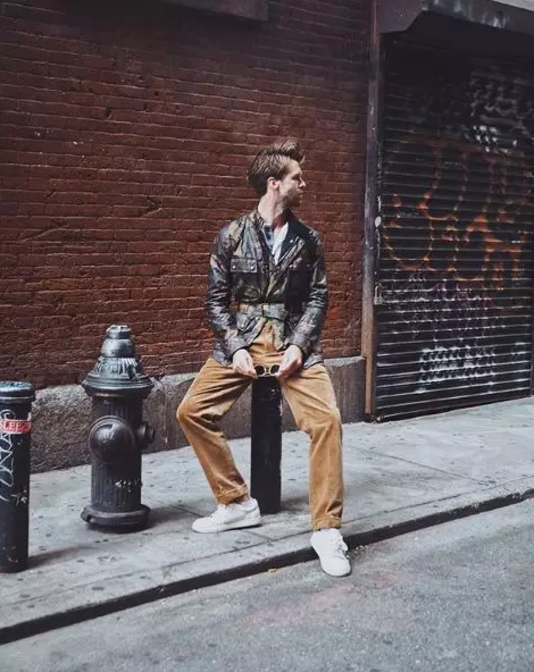 如果非要介绍一个跟Barbour差不多的牌子 我只会想到「Belstaff」