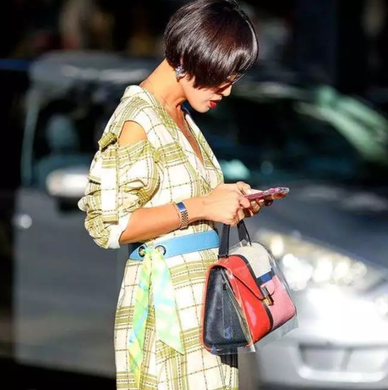 纵使你有一柜子的爱马仕、Chanel、LV 你也还会想要一只它!