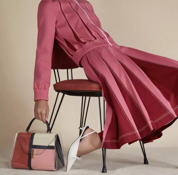 纵使你有一柜子的爱马仕、Chanel、LV 你也还会想要一只它!