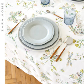 Zara Home 蝴蝶数码印花桌布