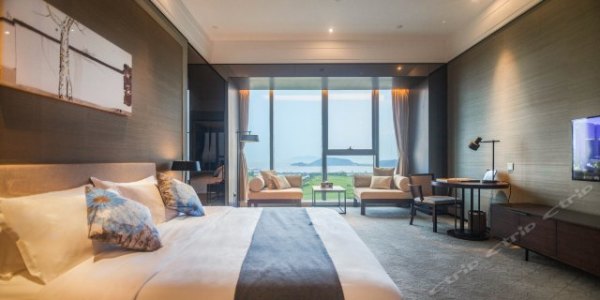 50㎡海景房+20层天空泳池，舟山新晋网红酒店，清明可订！