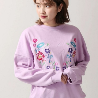 WEGO 我们前进 BROWNY 女士刺绣花朵卫衣
