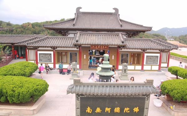 酒店可直通海滩！住海景房享无敌海景，去舟山听海祈福吃海鲜！