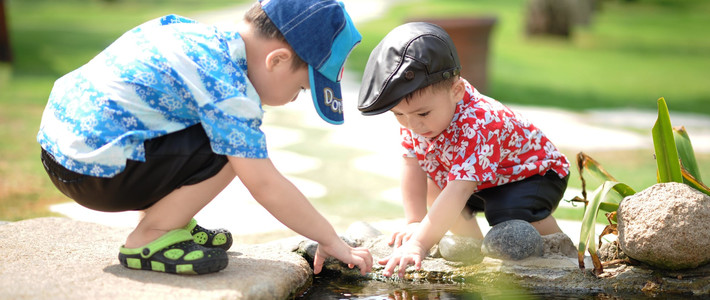  宝宝为何喝水抱住不撒嘴宝宝学饮杯榜