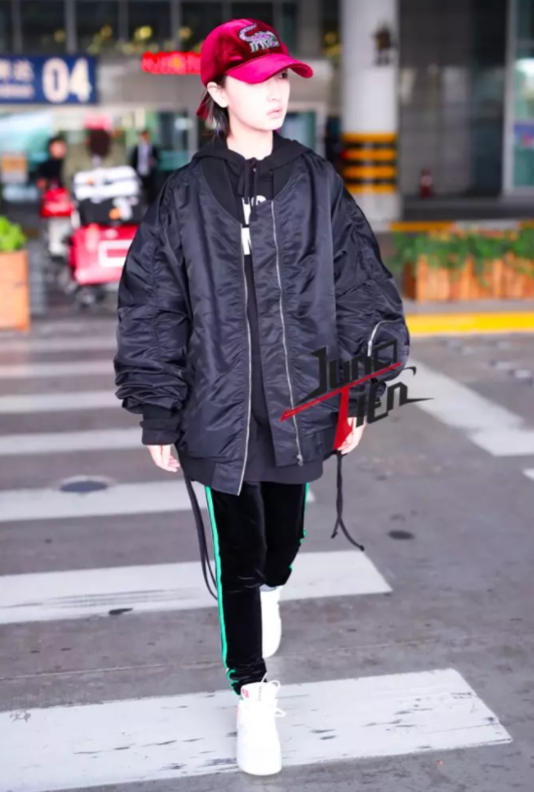 你的小白鞋该换了，今年流行的是这9款