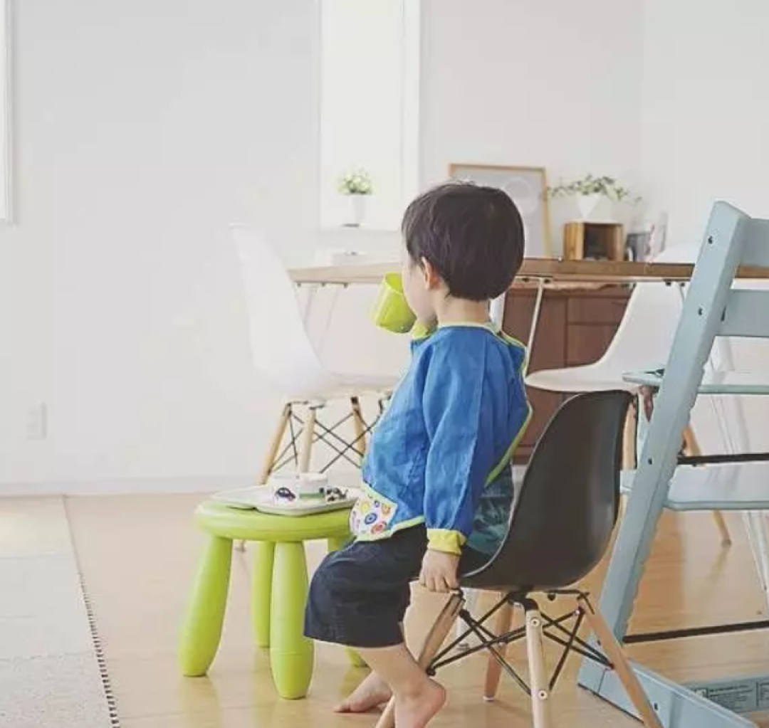 谁说有小孩家里一定会乱糟糟?看完日本主妇的收纳大法,我是服气的