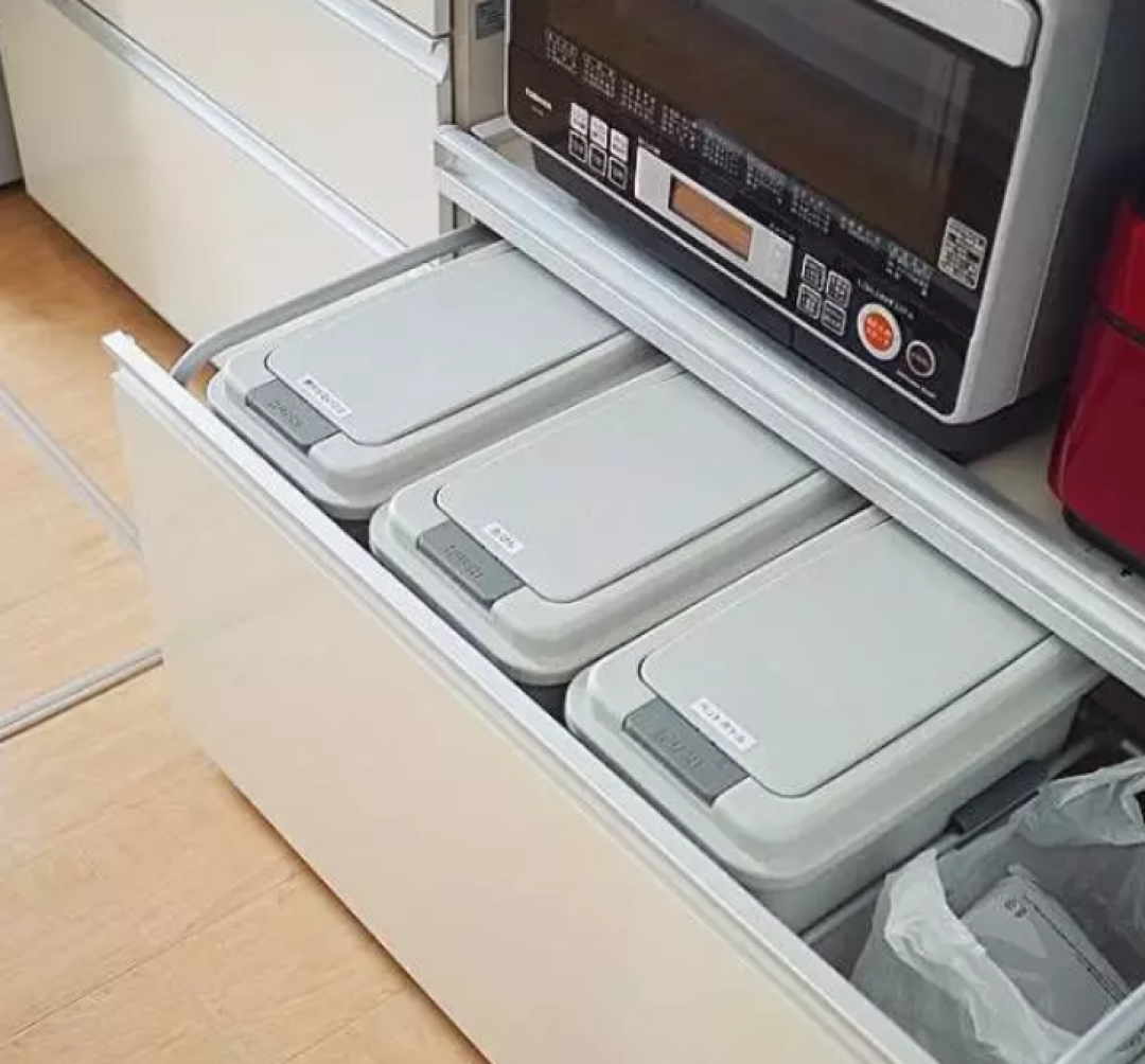 谁说有小孩家里一定会乱糟糟?看完日本主妇的收纳大法,我是服气的