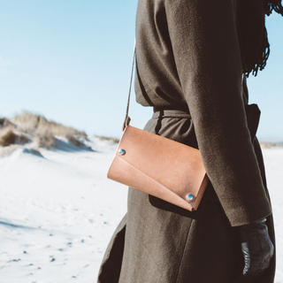 LEMUR CLUTCH 女士斜挎包