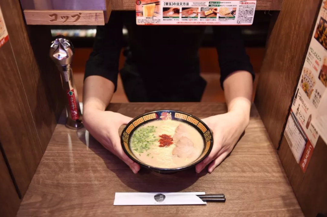 日本排队2h才能吃到的网红拉面，竟然在7-11就能买到？