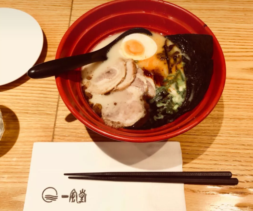 日本排队2h才能吃到的网红拉面，竟然在7-11就能买到？