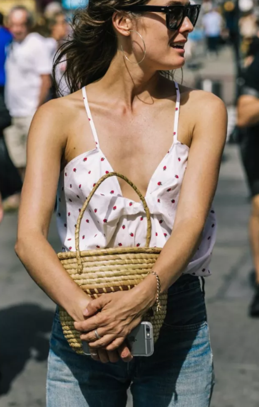 夏天露肩又露背,内衣怎么选舒适又好看?!