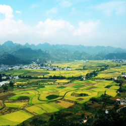 西南丛立之峰，贵州兴义的美景与激情