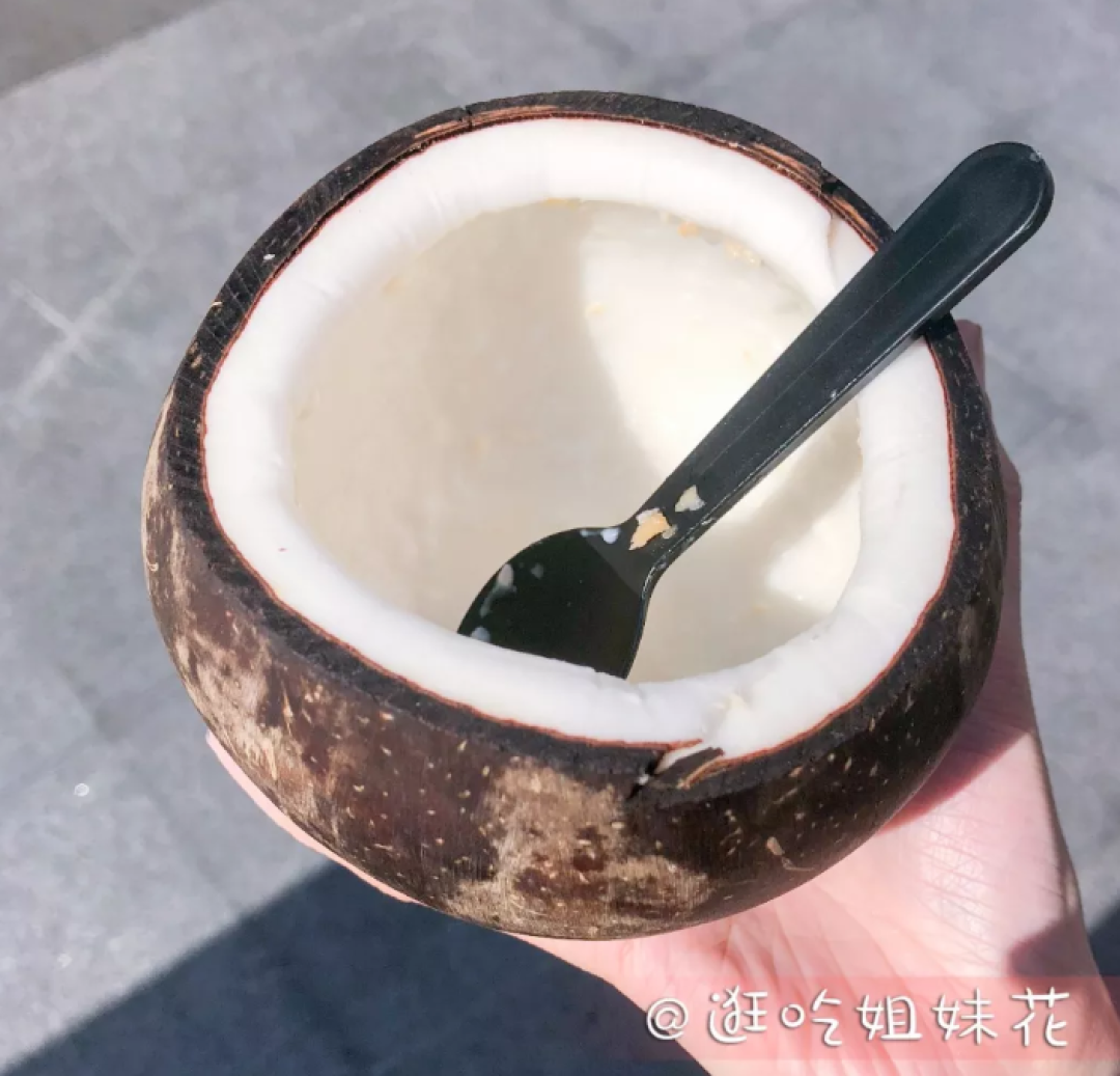 椰子灰椰子冻…点赞200w+的全家网红零食凭什么能火?