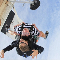 当地玩乐：泰国芭提雅高空跳伞！芭提雅市区酒店免费接送 送跳伞证书