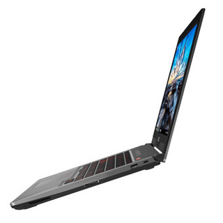 ASUS 华硕 飞行堡垒四代 FX63VD 15.6英寸游戏笔记本电脑（i7-7700HQ、8GB、1TB、GTX1050 4G）