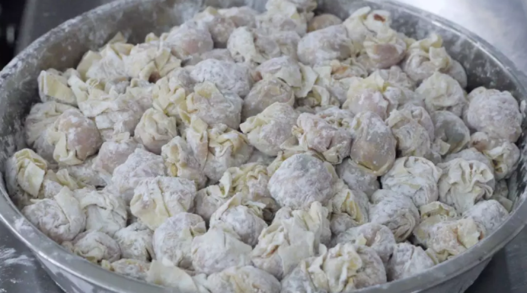 想和你细味这碗传统小食 粤味or港味云吞面哪一款最合你心水?