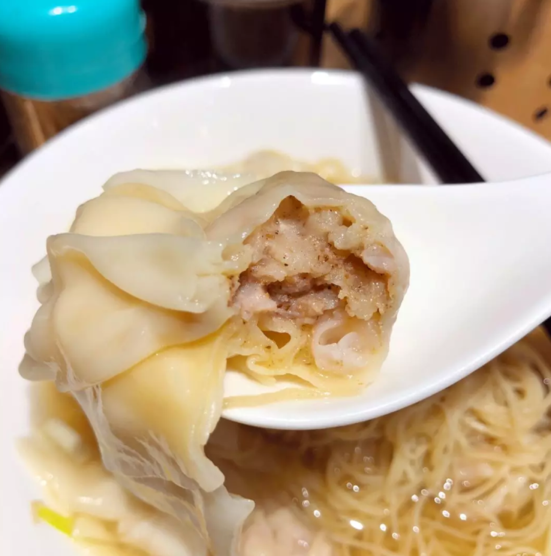 想和你细味这碗传统小食 粤味or港味云吞面哪一款最合你心水?