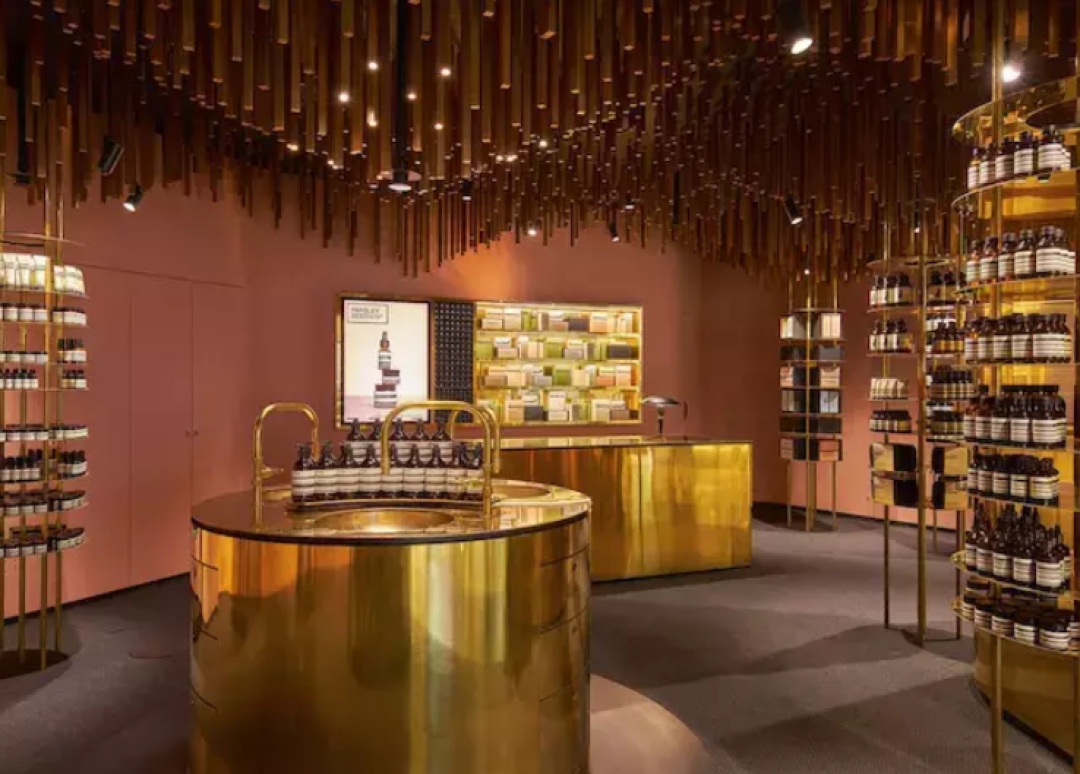 这家店的创始人叫板苹果的统一设计,100多家门店不重样,成为了世界城市的地标!