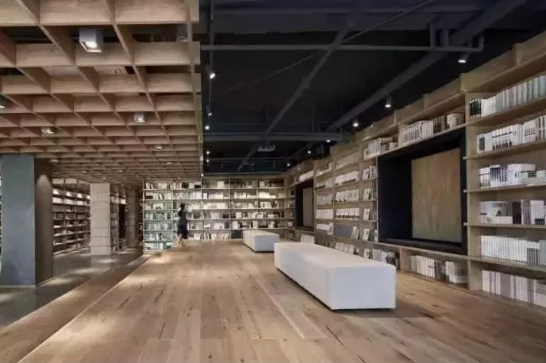 惊呆了!81岁高龄的新华书店整容成“网红”,颜值赛高!