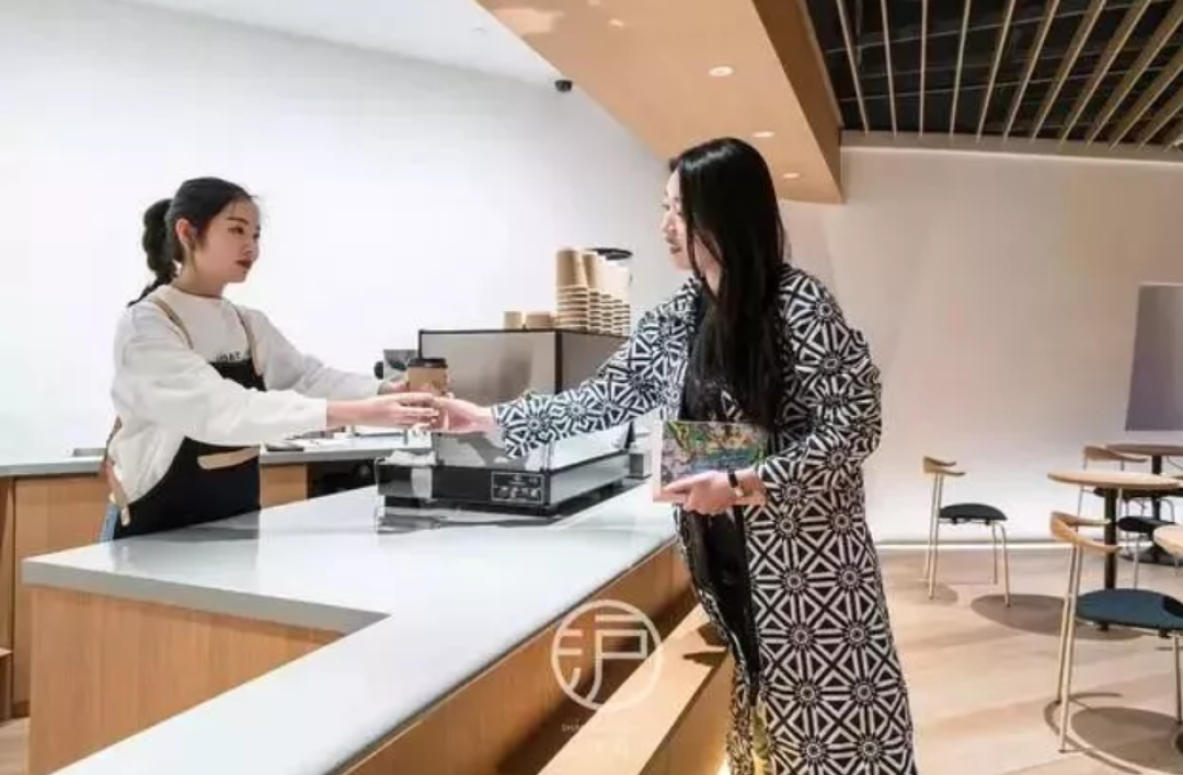 惊呆了!81岁高龄的新华书店整容成“网红”,颜值赛高!
