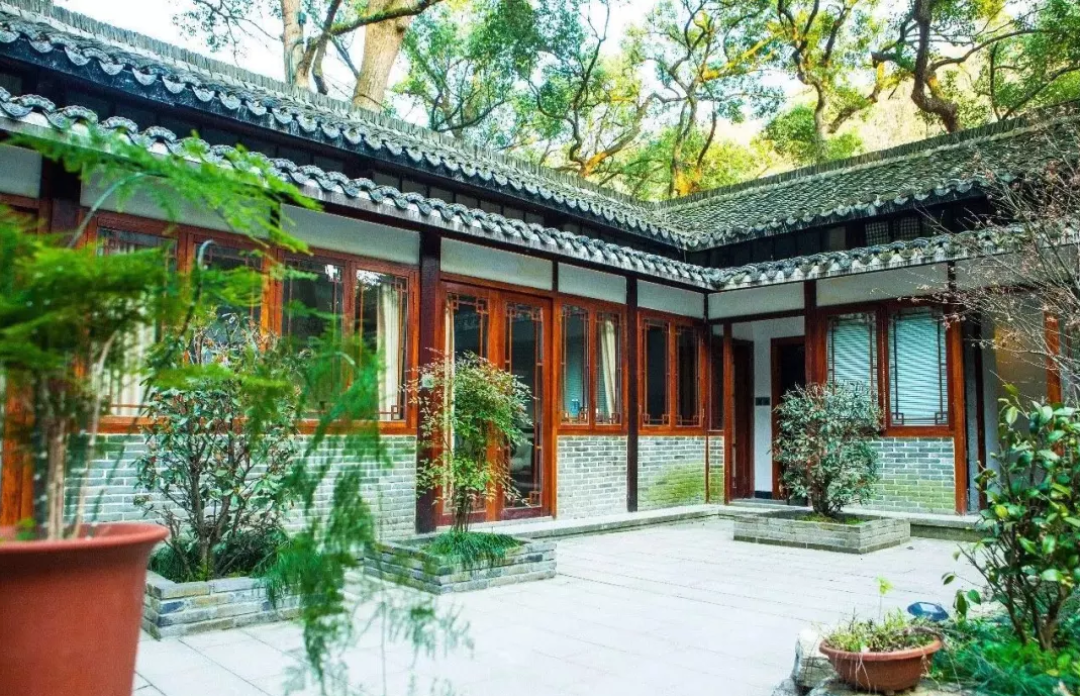 范冰冰周迅全家来打卡!这个200㎡西湖边私家独院,专治城市人的焦虑和不安