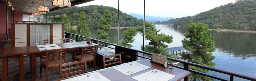 最佳避暑方式 | 绝色湖景酒店6选