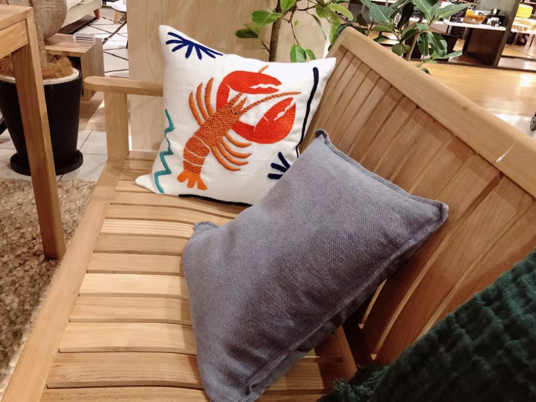 看完东京这5家家居买手店,我发现今年流行色是小龙虾色!