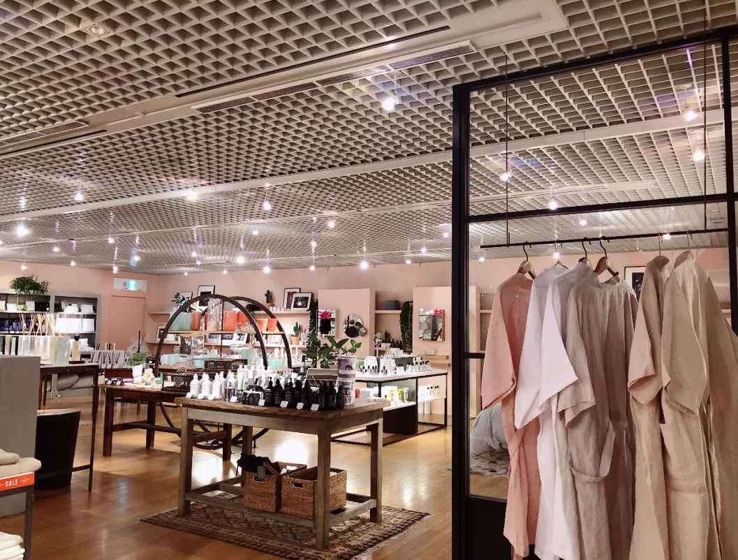 看完东京这5家家居买手店,我发现今年流行色是小龙虾色!