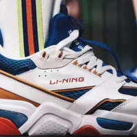 中国“李宁”登巴黎时装周!质疑声再起,究竟是国货的雄起,还是情怀的卖弄?