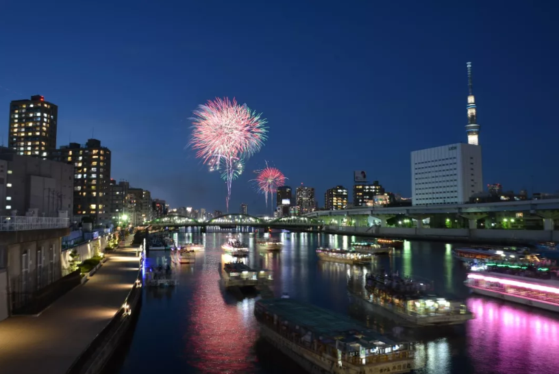 一年一次的浪漫之约 今夏最值得一看的10场花火大会！