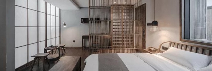 外滩边藏了一家找不到门的酒店!幕后设计师说:没门是为了欢迎大家来