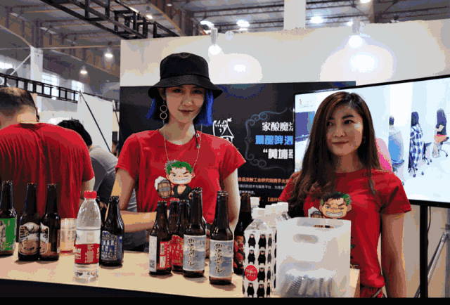 张大妈探店 | 上周末,我们和8000名酒鬼一起“饮爆”京城!