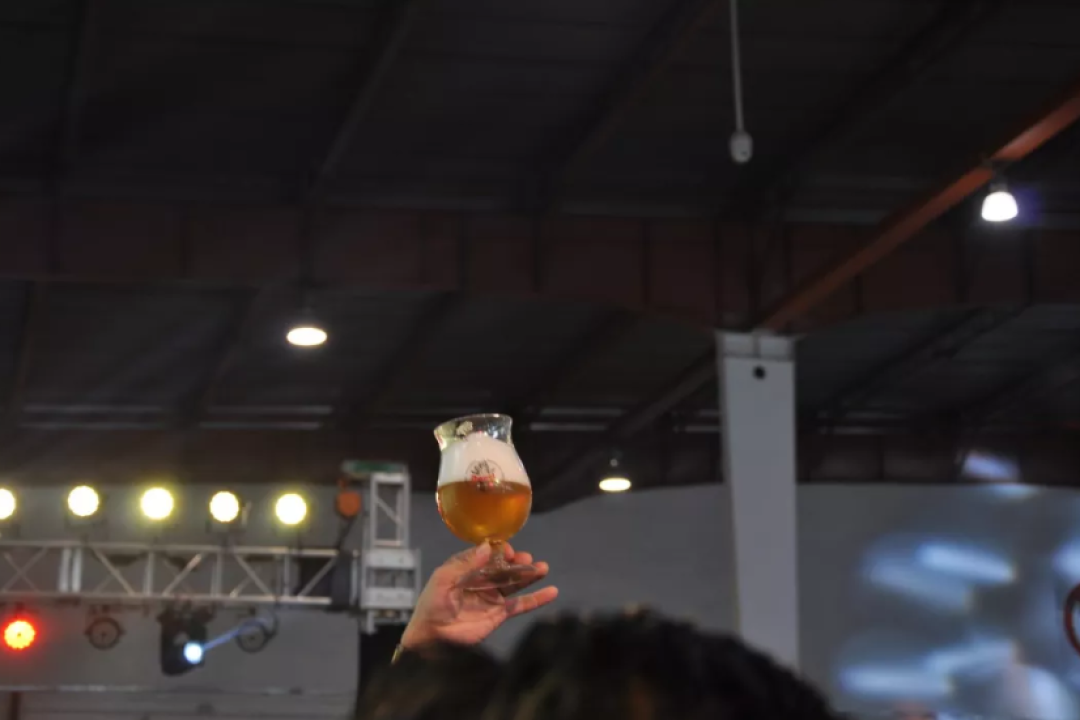 张大妈探店 | 上周末,我们和8000名酒鬼一起“饮爆”京城!
