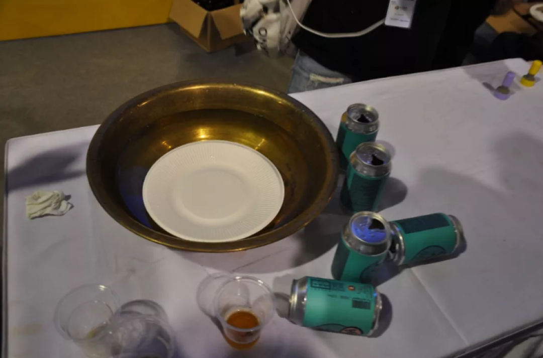 张大妈探店 | 上周末,我们和8000名酒鬼一起“饮爆”京城!