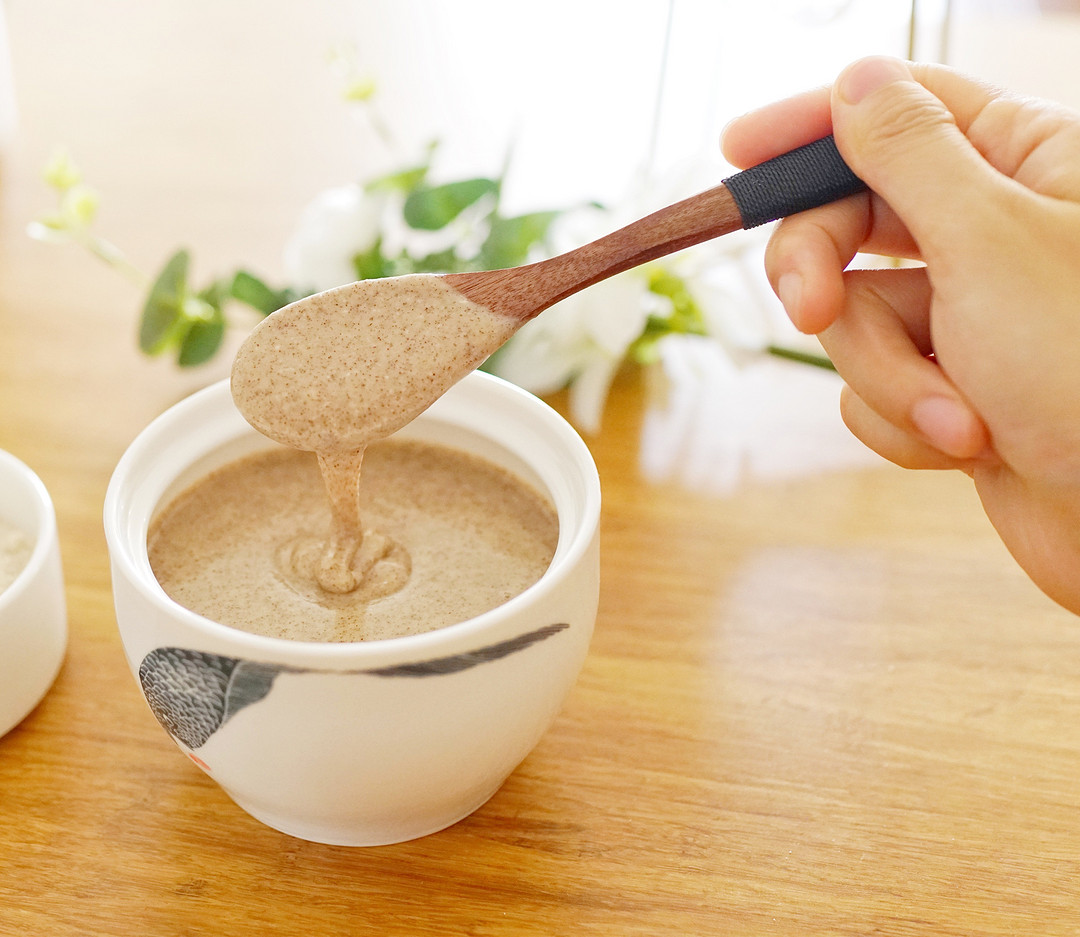 打上时髦小伞,穿上有范儿的雨鞋,雨季也能Pick好心情!